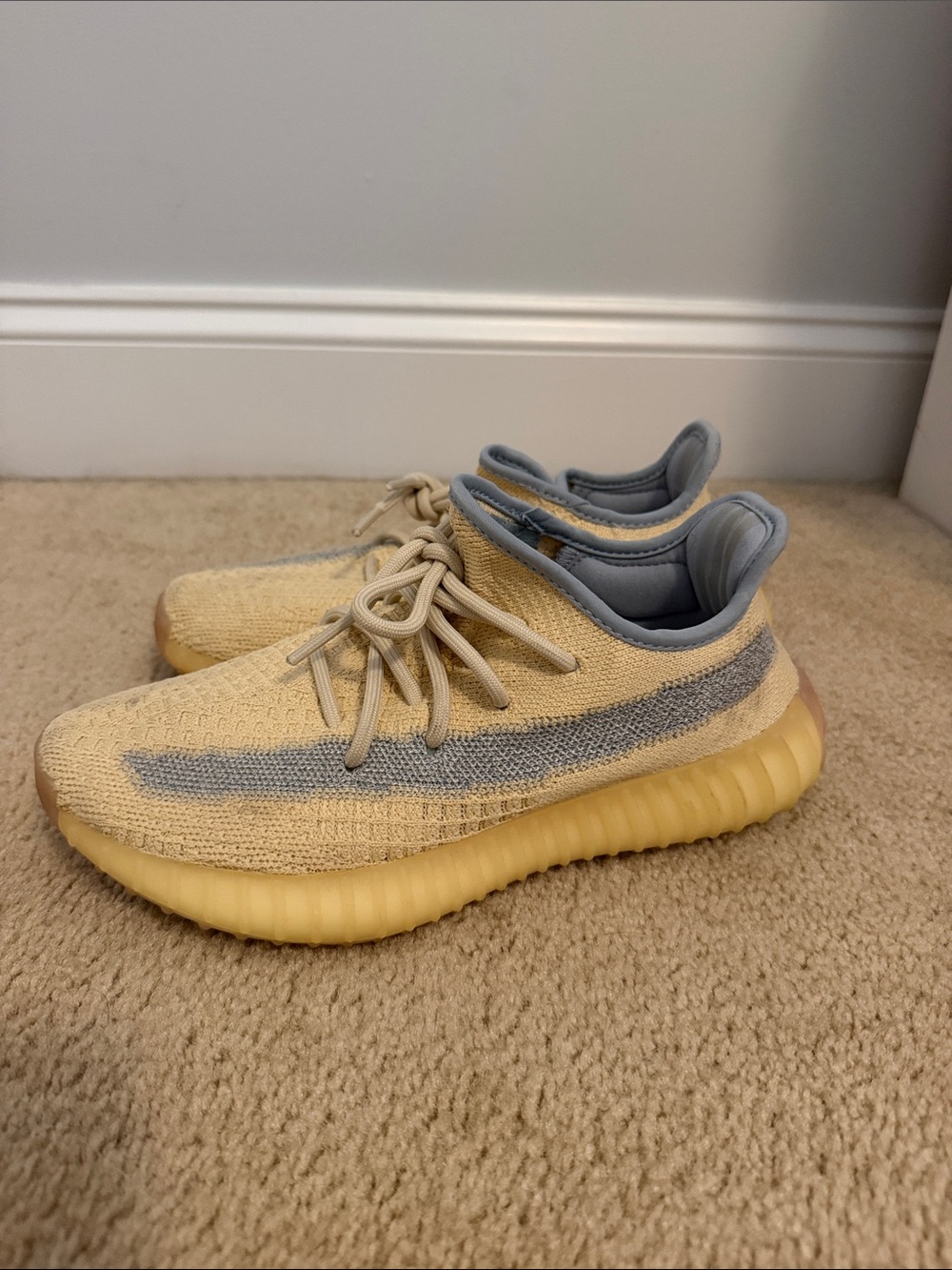 Yeezy Boost 350 V2 Cream & Grey Sneakers